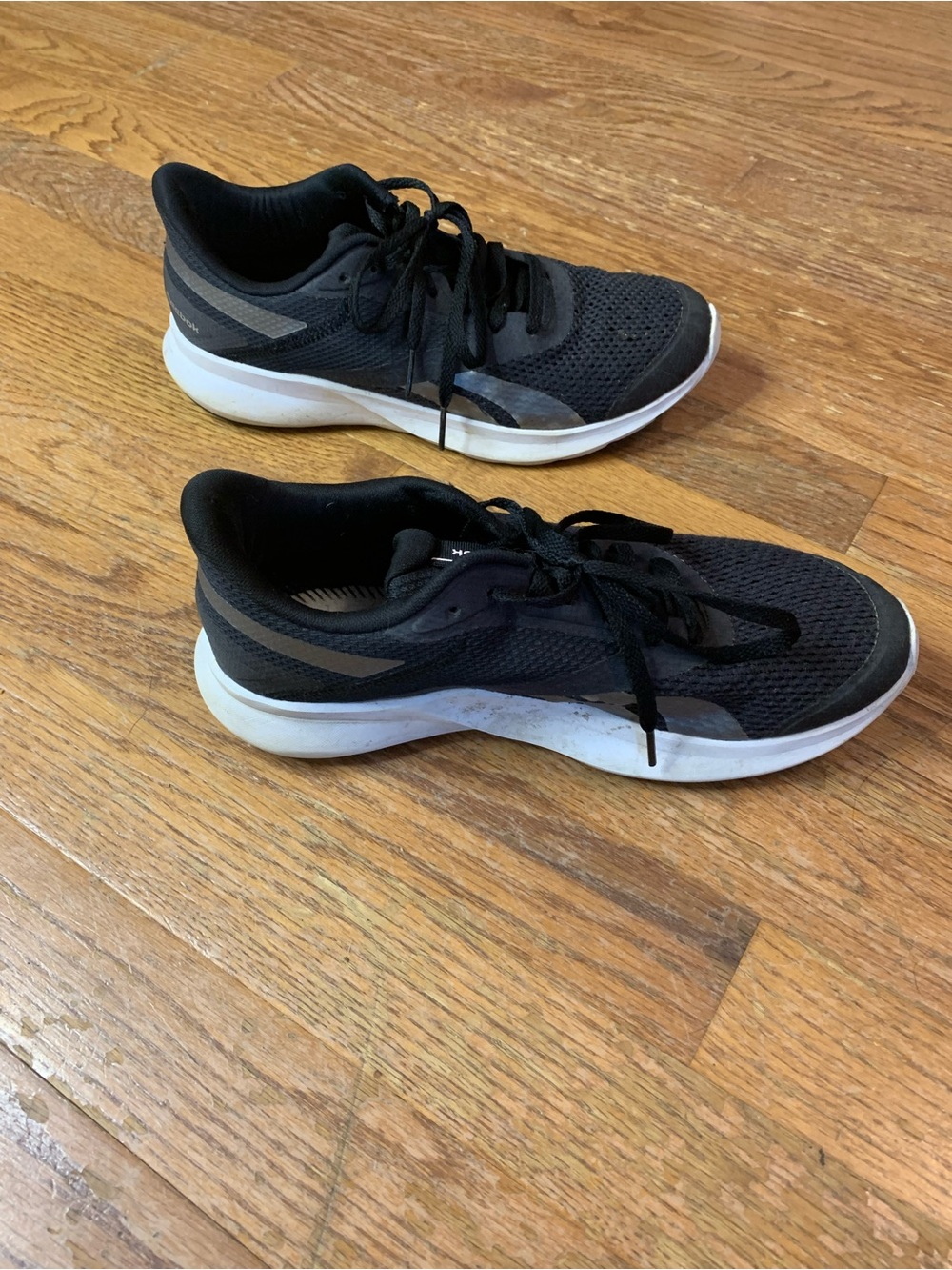 Reebok Black White Athletic Running Shoes Sneakers Size 8 - Picture 4 of 7